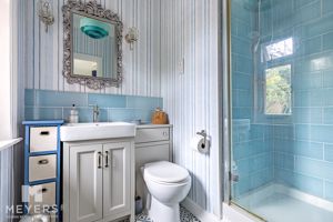 Photo 1- click for photo gallery